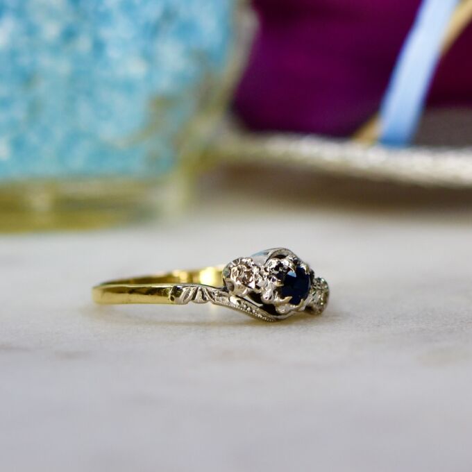 Sapphire & Diamond Ring in 18ct Gold