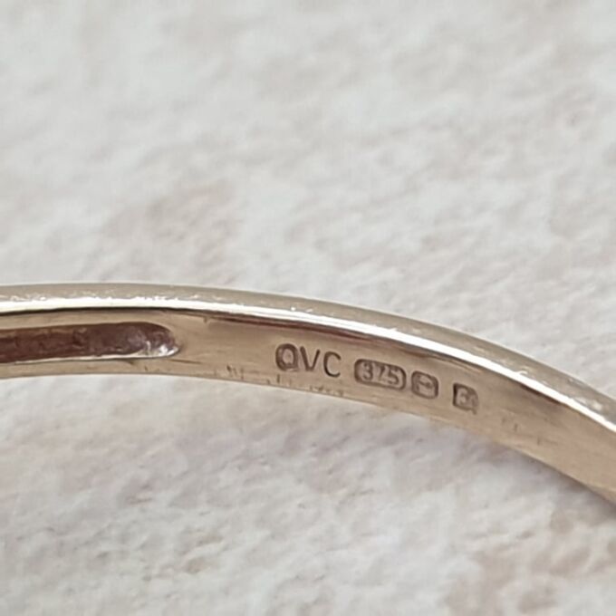 Green Topaz Pear Cluster Ring in 9ct Gold