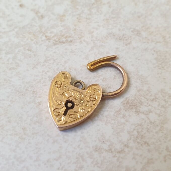 Antique Small Heart Padlock in 9ct Gold