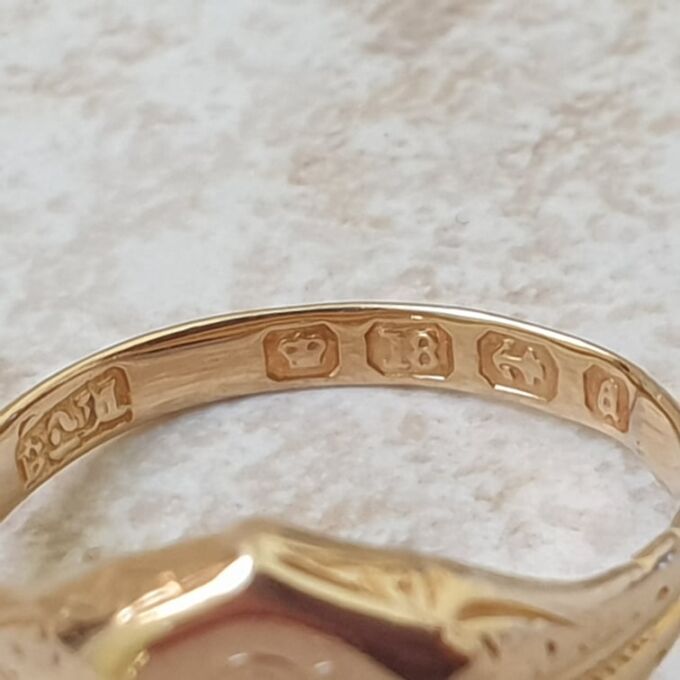 Tiny Antique Signet Ring in 18ct Gold