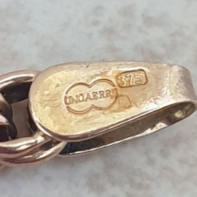 Five and One Link Bracelet in 9ct Gold