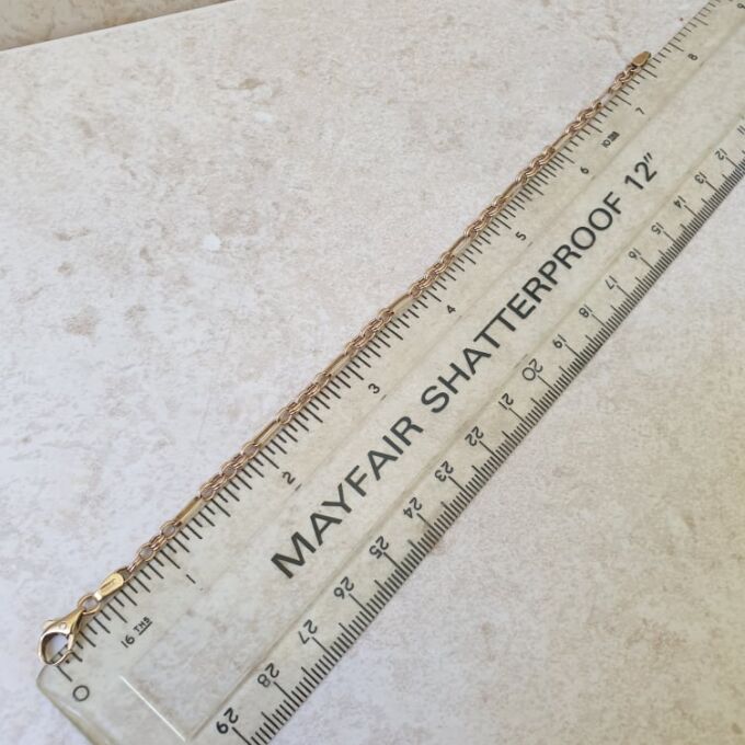 Five and One Link Bracelet in 9ct Gold