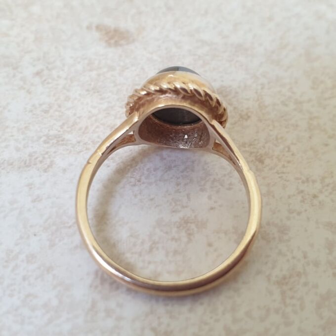 Hematite Solitaire Ring in 9ct Gold