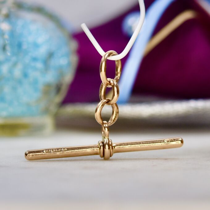 Antique Plain T or Albert Bar in 9ct Gold