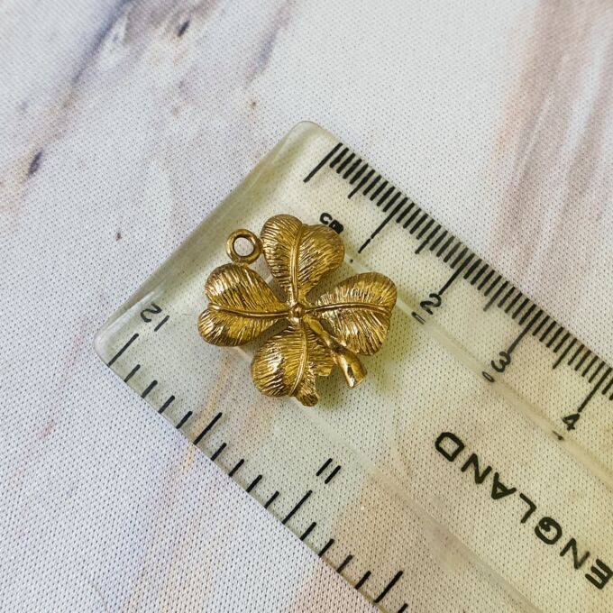 Four Leaf Clover Pendant in 9ct Gold