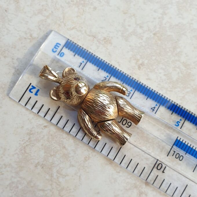 Reserved – Teddy Bear Pendant in 9ct Gold