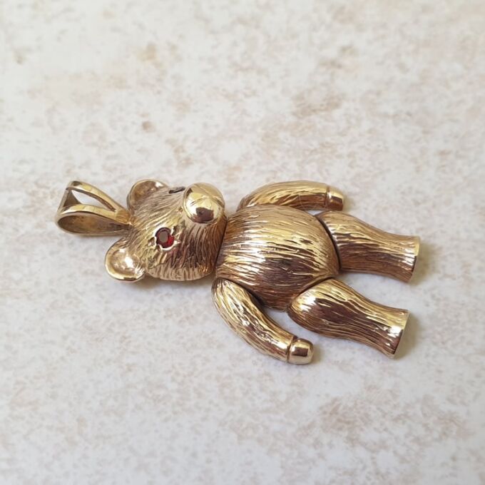 Reserved – Teddy Bear Pendant in 9ct Gold