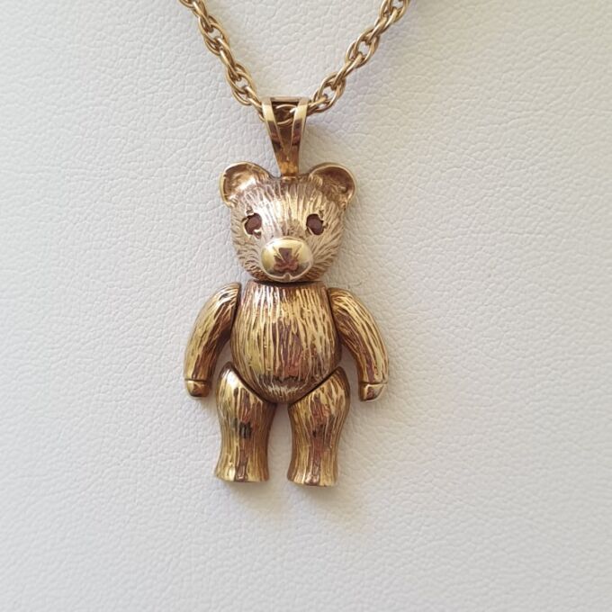 Reserved – Teddy Bear Pendant in 9ct Gold