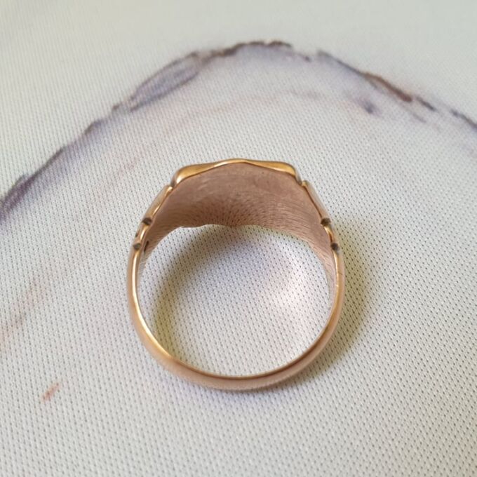 Edwardian Shield Signet Ring in 9ct Rose Gold
