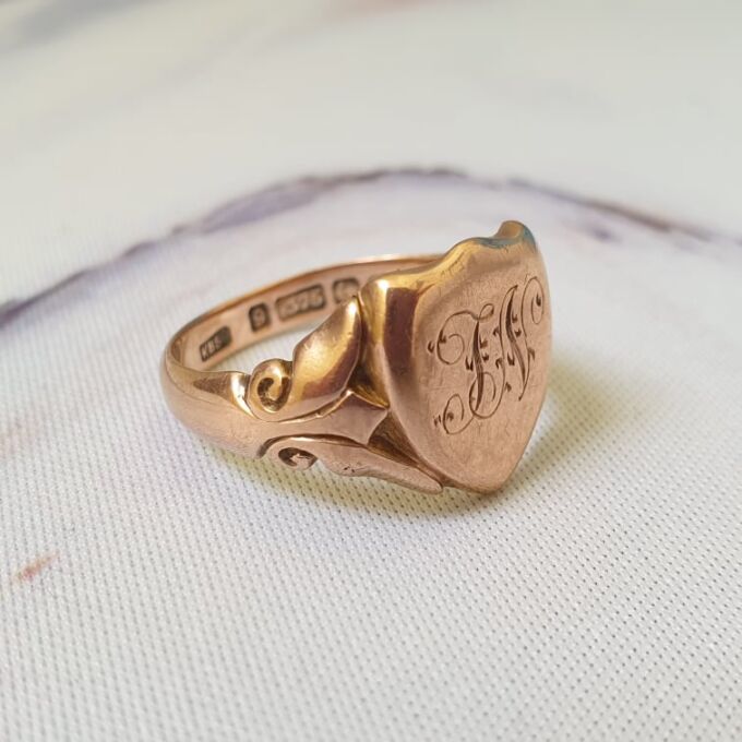 Edwardian Shield Signet Ring in 9ct Rose Gold