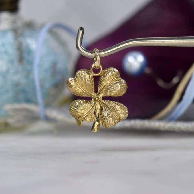 Four Leaf Clover Pendant in 9ct Gold