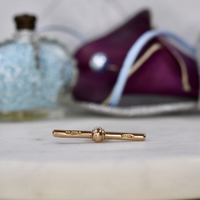 Antique Albert or T Bar in 9ct Gold