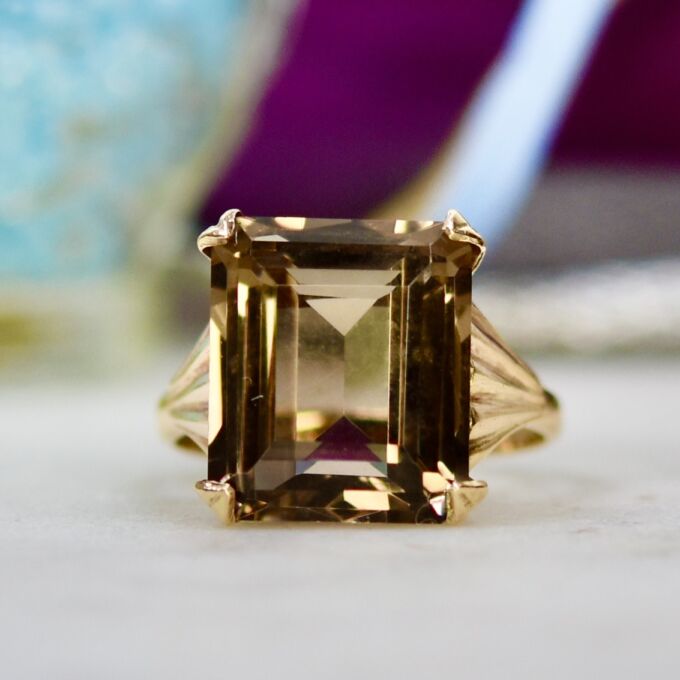 Smoky Quartz Ring in 9ct Gold