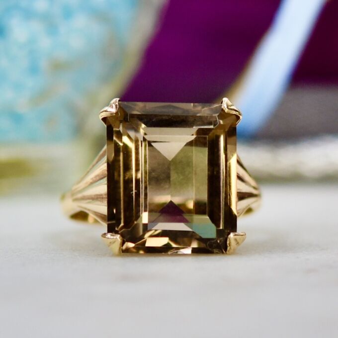 Smoky Quartz Ring in 9ct Gold