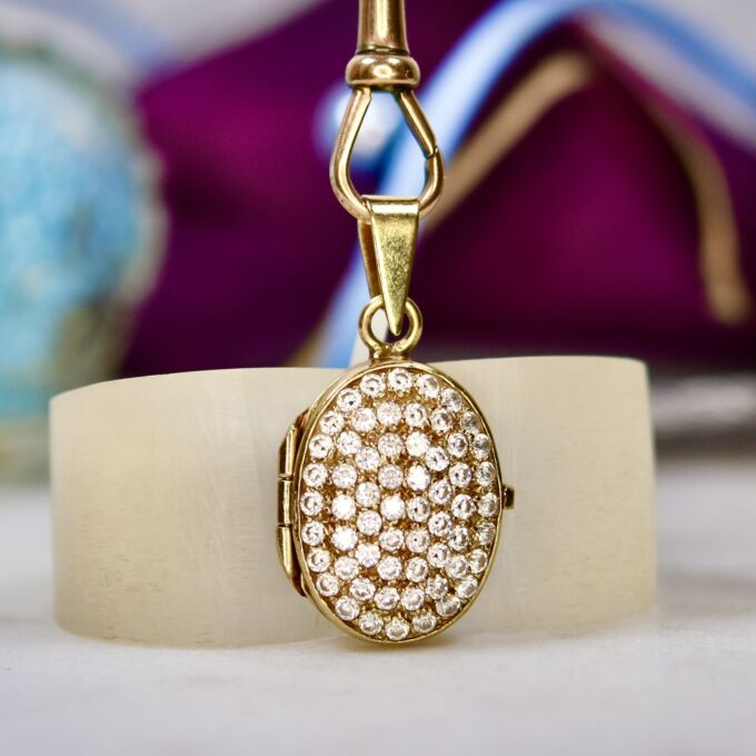 Italian Encrusted Locket in 9ct Gold