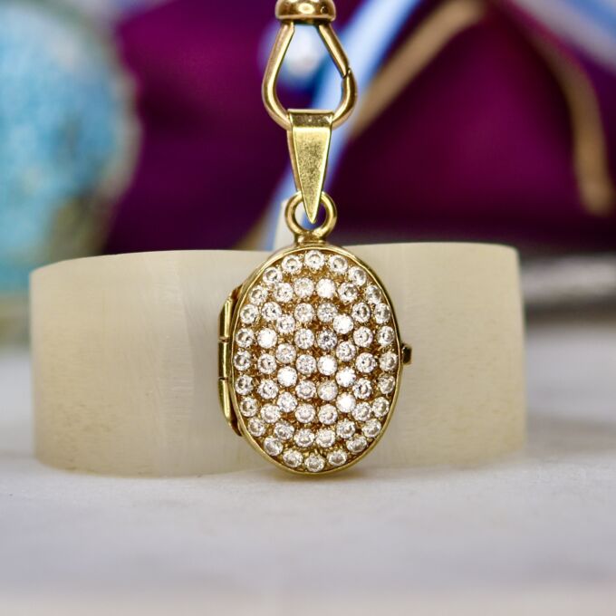 Italian Encrusted Locket in 9ct Gold