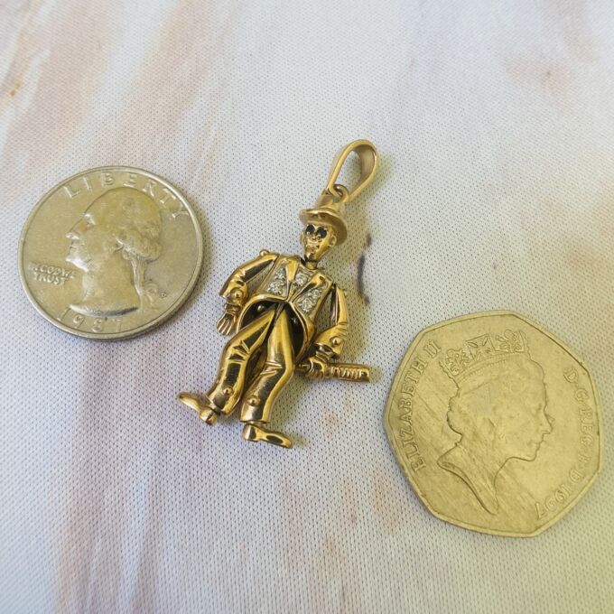 Top Hat & Tails Articulated Man in 9ct Gold