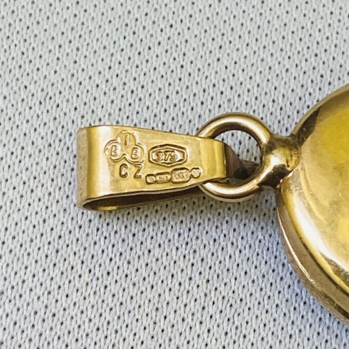 Italian Encrusted Locket in 9ct Gold