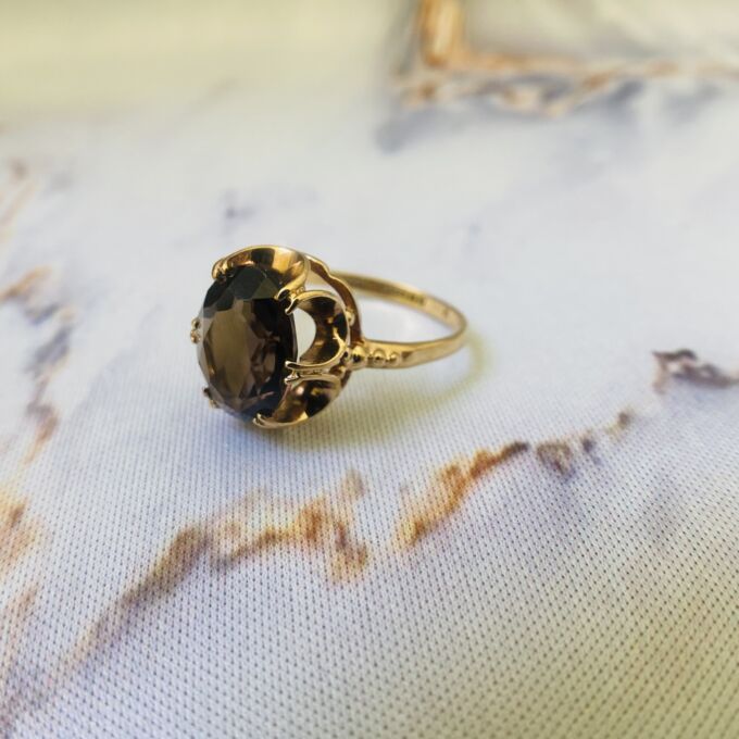 Smoky Quartz Solitaire Ring in 9ct Gold