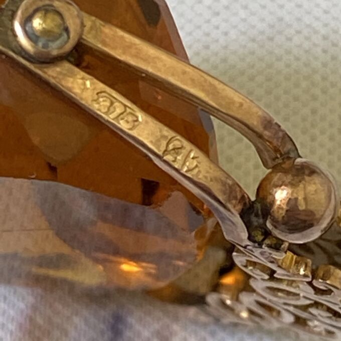 Antique Swivel Spinner Fob in 9ct Gold