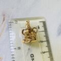Opening Crown Pendant in 9ct Gold