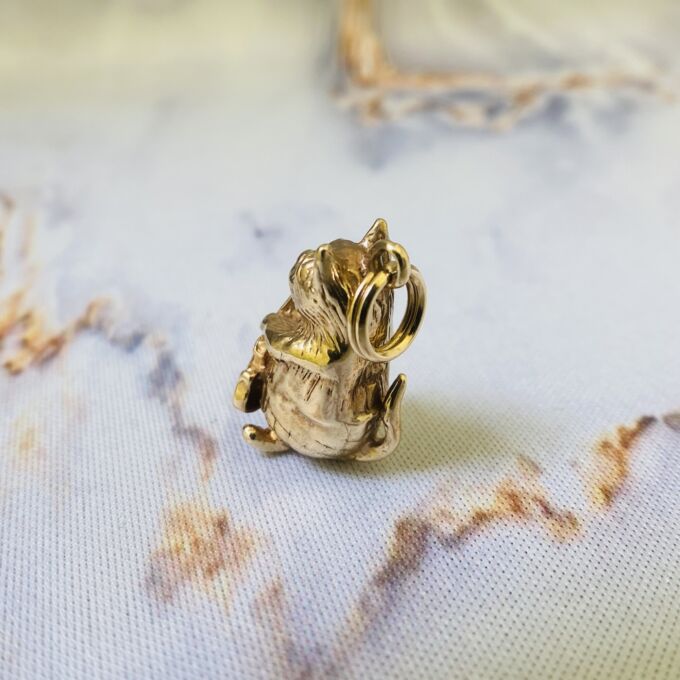 Cello Playing Cat Pendant in 9ct Gold