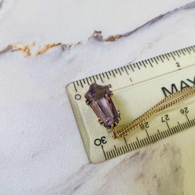 Coffin Cut Amethyst Pendant Necklace in 9ct Gold