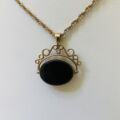 Carnelian & Onyx Spinning Pendant 9ct Gold