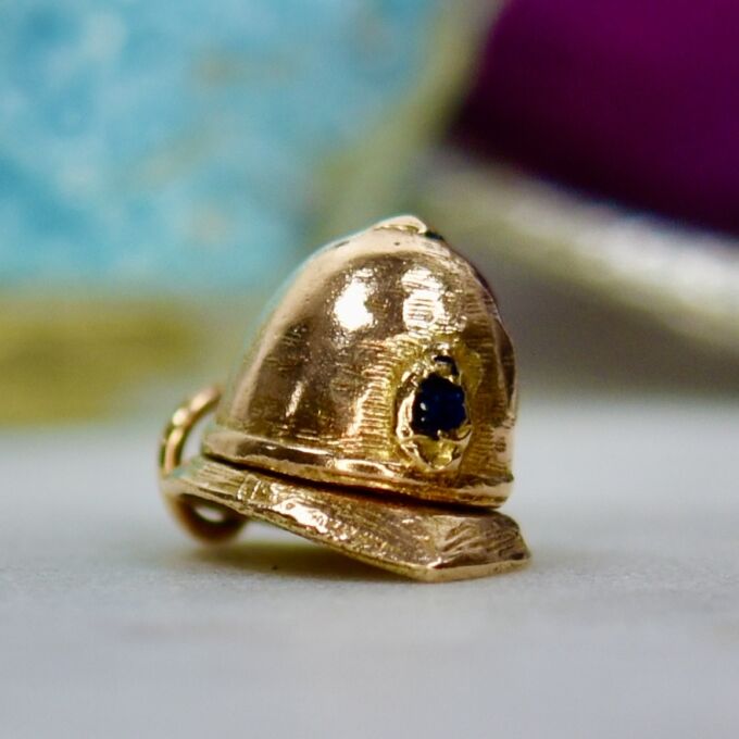Opening Police Helmet Charm Pendant in 9ct Gold