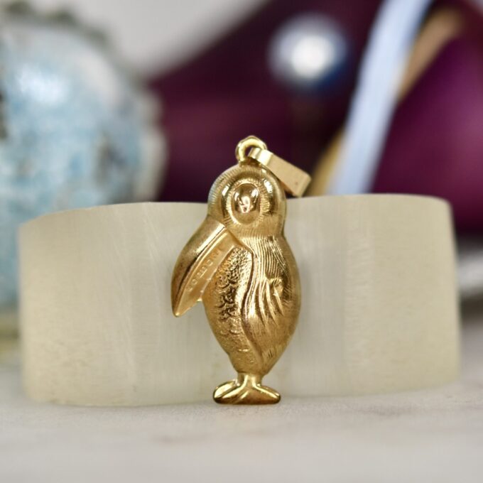 Toucan Bird Pendant in 9ct Gold