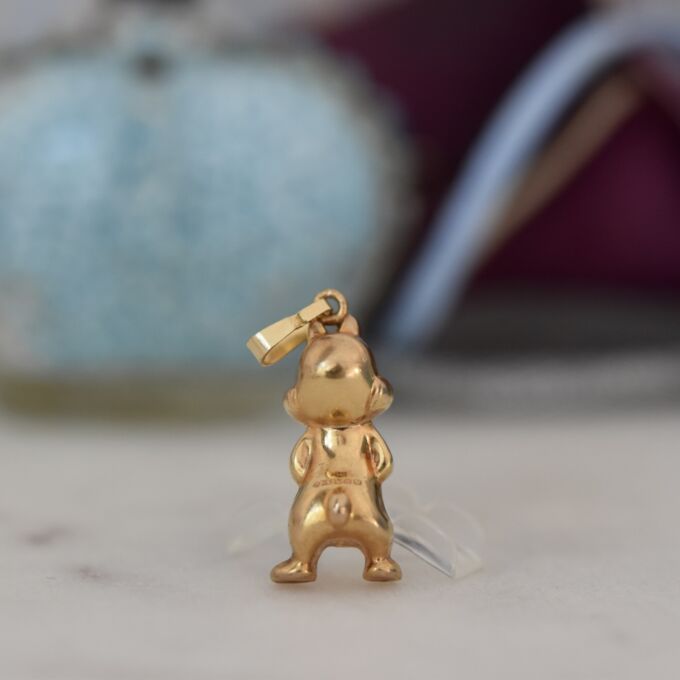 Cartoon Chipmunk in 9ct Gold