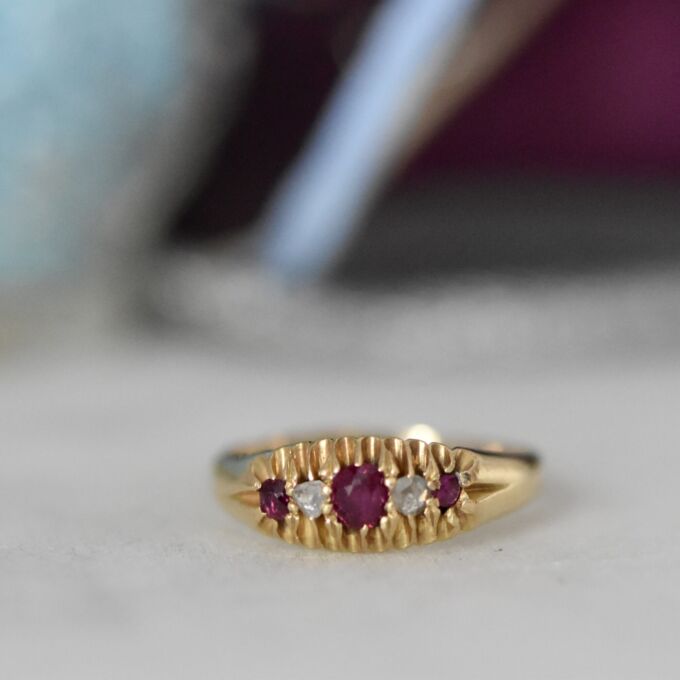 Antique Ruby & Diamond Ring in 18ct Gold