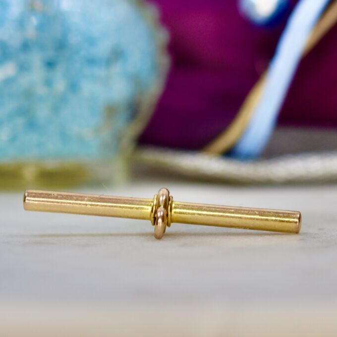 Classic T or Albert Bar in 9ct Gold