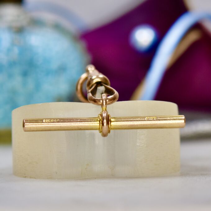 Classic T or Albert Bar in 9ct Gold