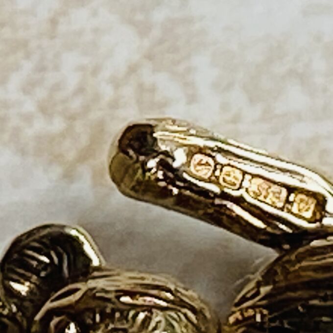 Tiny Teddy Bear in 9ct Gold