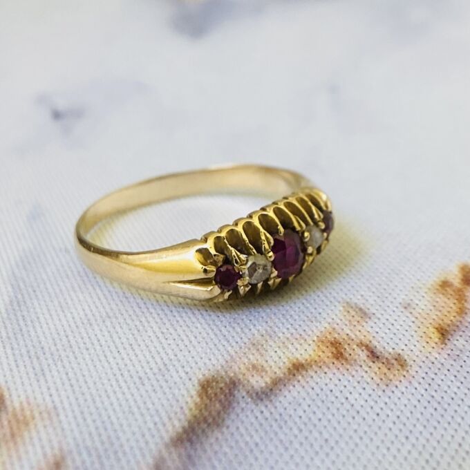 Antique Ruby & Diamond Ring in 18ct Gold