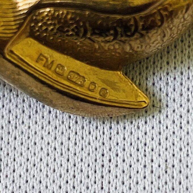 Toucan Bird Pendant in 9ct Gold