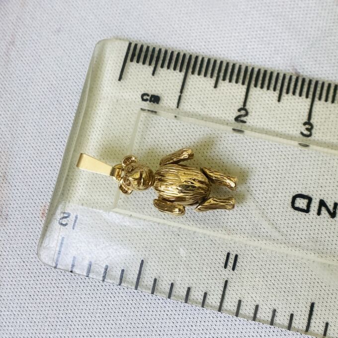 Tiny Teddy Bear in 9ct Gold