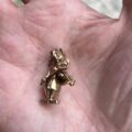 Top Cat Choo Choo Pendant in 9ct Gold