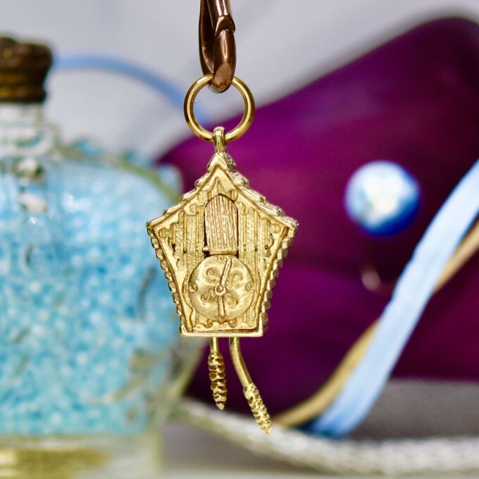 Cuckoo Clock Pendant in 9ct Gold