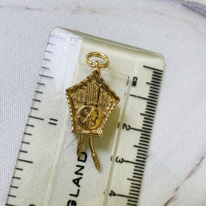 Cuckoo Clock Pendant in 9ct Gold