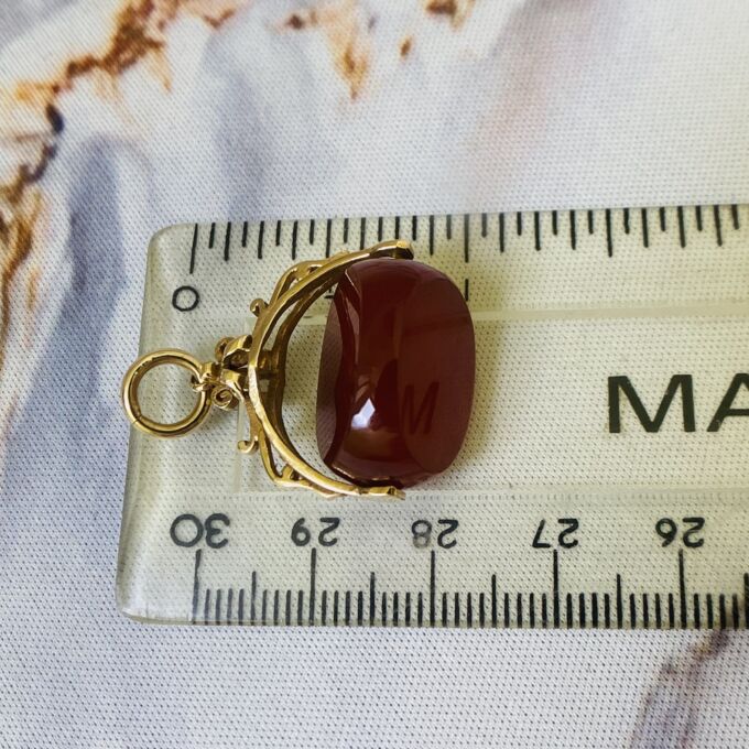 Carnelian Swivel Fob Pendant in 9ct Gold