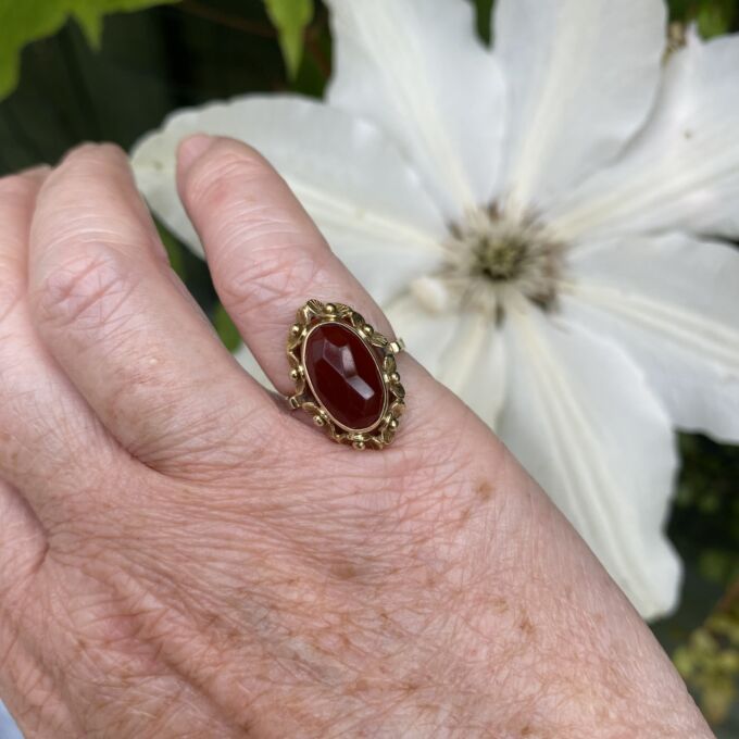 Ornate Carnelian Solitaire Ring in 14ct Gold