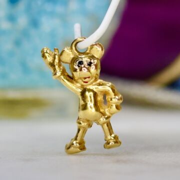 Mickey Mouse Waving Pendant in 9ct Gold