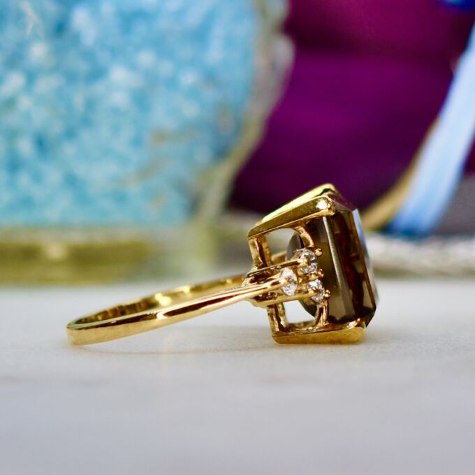 Smoky Quartz Ring in 9ct Gold