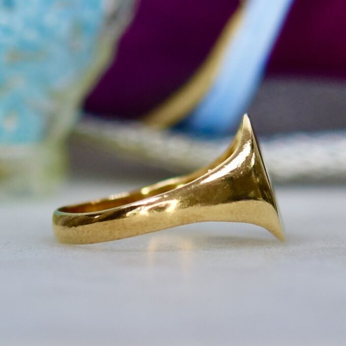 Sun Ray Signet Ring in 9ct Gold