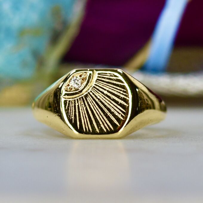 Sun Ray Signet Ring in 9ct Gold