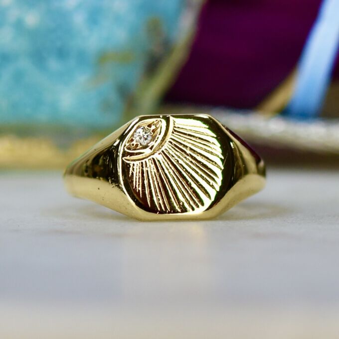 Sun Ray Signet Ring in 9ct Gold