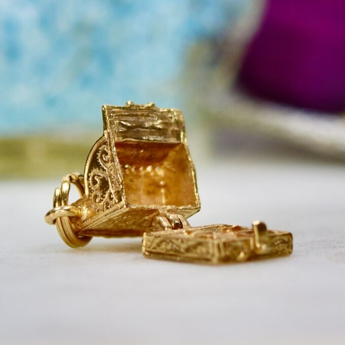 Vintage Cash Register Charm Pendant in 9ct Gold