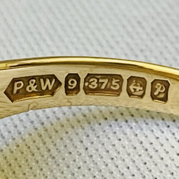 Sun Ray Signet Ring in 9ct Gold